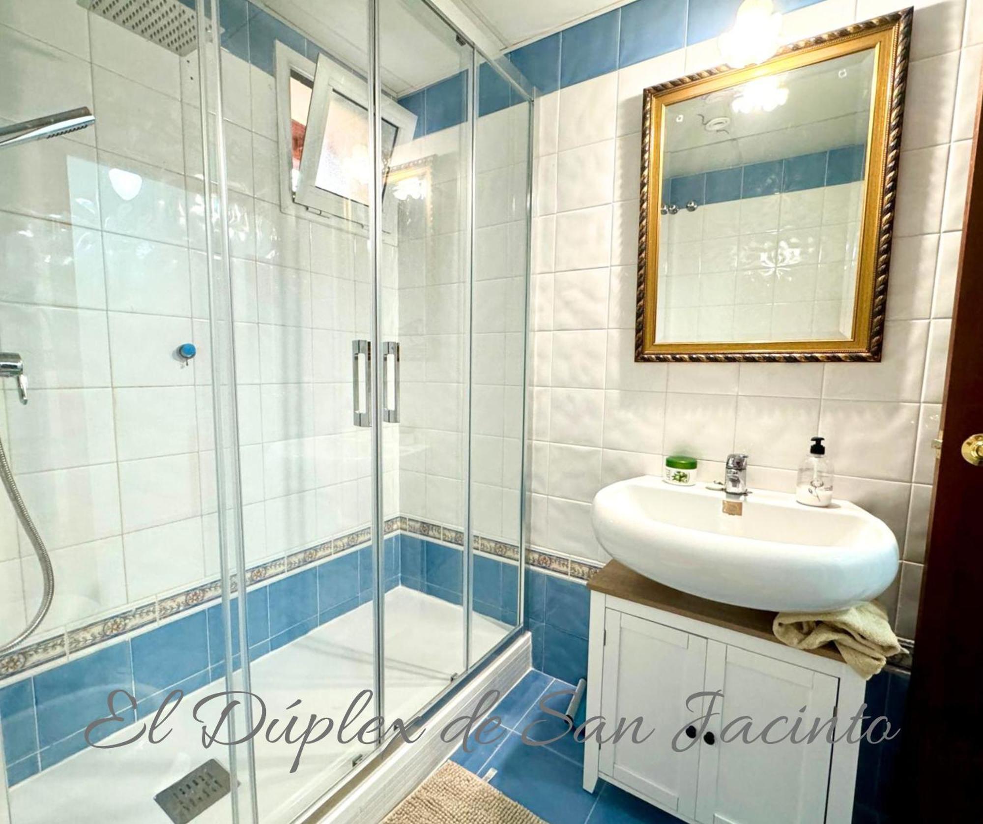 شقة El Duplex De San Jacinto إشبيلية المظهر الخارجي الصورة