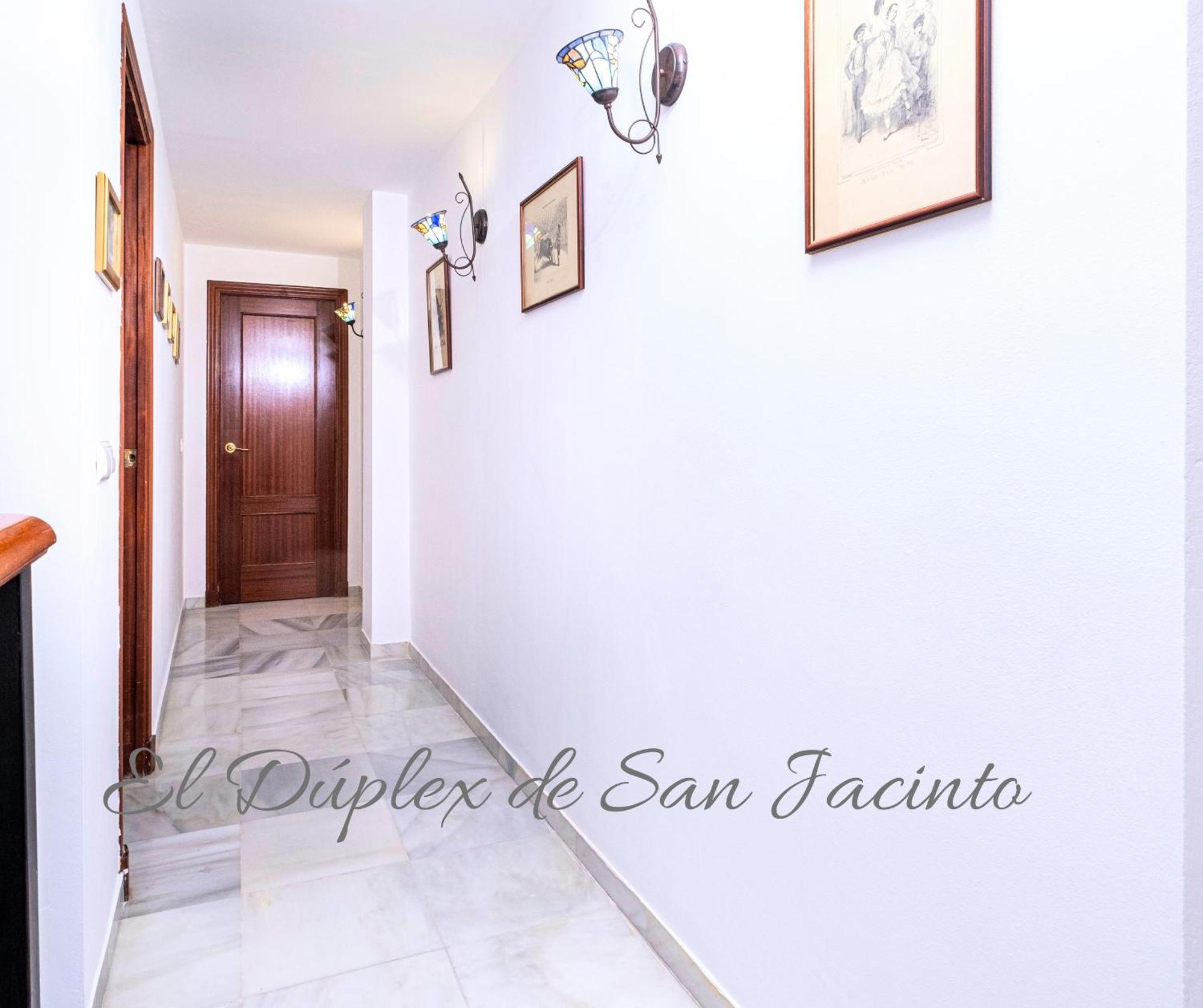 شقة El Duplex De San Jacinto إشبيلية المظهر الخارجي الصورة